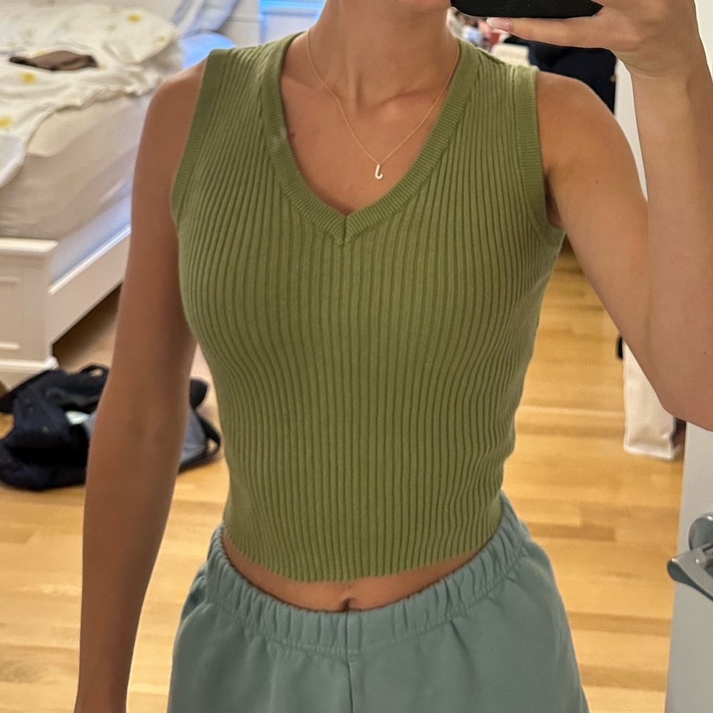 Pacsun ‘John Galt’ California line green sweater vest tank 💚